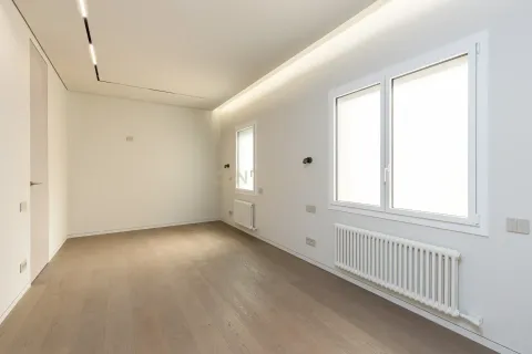 Купить квартиру в Барселона, Испания с 5 спален, 455м², № 9048 - фото 28