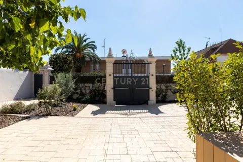 5 bedrooms house for sale in Sant Just Desvern, Barcelona, Catalonia, Spain № 9050 - photo 13
