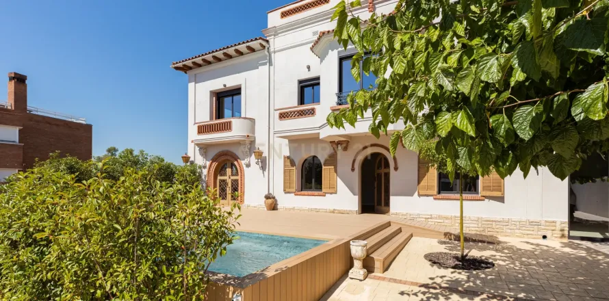 5 bedrooms house for sale in Sant Just Desvern, Barcelona, Catalonia, Spain № 9050