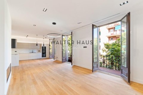 4 bedrooms apartment for sale in Eixample, Barcelona, Catalonia, Spain № 2227