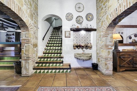 Купить дом в Кальдес-де-Малавелья, Испания с 5 спален, 500м², № 5590 - фото 4