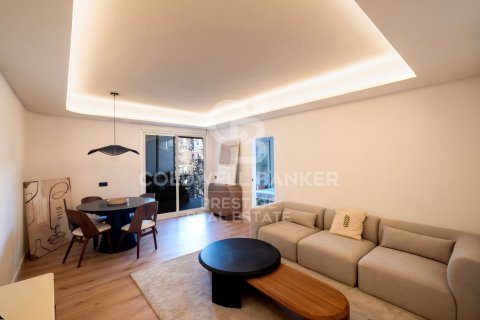3 bedrooms apartment for sale in Barcelona, Catalonia, Spain № 5542 - photo 2