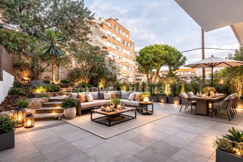 4 bedrooms apartment for sale in Barcelona, Catalonia, Spain № 5545