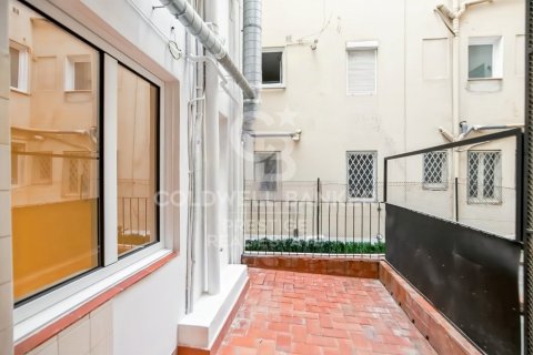 4 bedrooms apartment for sale in Barcelona, Catalonia, Spain № 5545 - photo 11