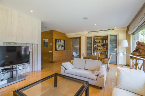 2 bedrooms apartment for sale in Eixample, Barcelona, Catalonia, Spain № 1223 - photo 17