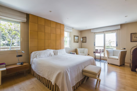 2 bedrooms apartment for sale in Eixample, Barcelona, Catalonia, Spain № 1223 - photo 18