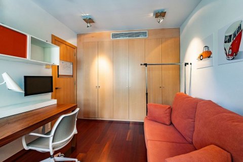 5 bedrooms apartment for sale in Barcelona, Catalonia, Spain № 8910 - photo 21