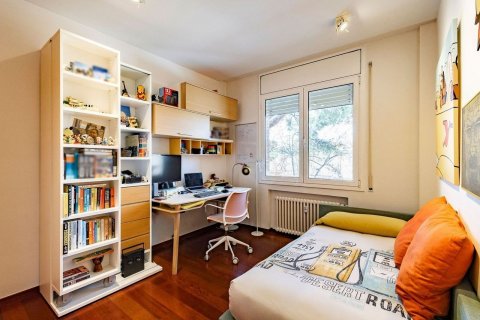 5 bedrooms apartment for sale in Barcelona, Catalonia, Spain № 8910 - photo 23