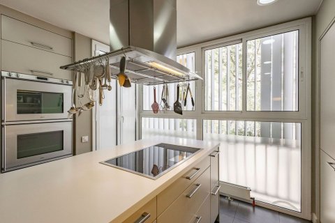 5 bedrooms apartment for sale in Barcelona, Catalonia, Spain № 8910 - photo 10
