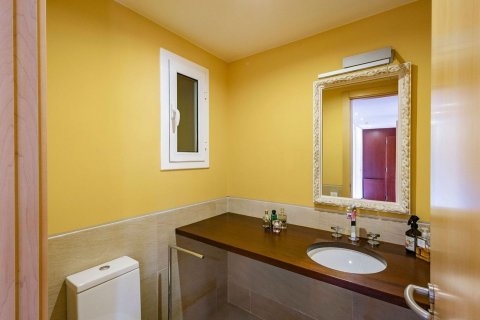 5 bedrooms apartment for sale in Barcelona, Catalonia, Spain № 8910 - photo 13