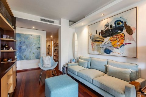 5 bedrooms apartment for sale in Barcelona, Catalonia, Spain № 8910 - photo 8