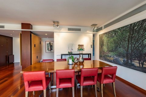 5 bedrooms apartment for sale in Barcelona, Catalonia, Spain № 8910 - photo 4