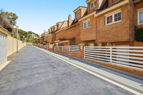 7 bedrooms apartment for sale in Esplugues de Llobregat, Barcelona, Catalonia, Spain № 8913 - photo 24