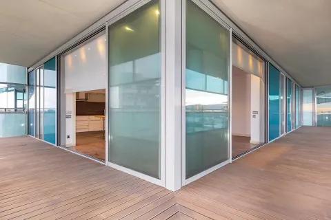 3 bedrooms apartment for sale in Barcelona, Catalonia, Spain № 1723 - photo 2