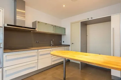 3 bedrooms apartment for sale in Barcelona, Catalonia, Spain № 1723 - photo 15