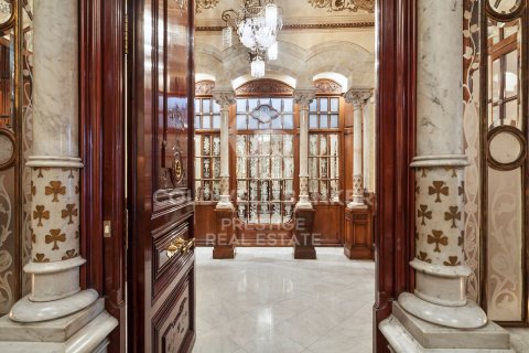 5 bedrooms apartment for sale in Barcelona, Catalonia, Spain № 6034 - photo 3