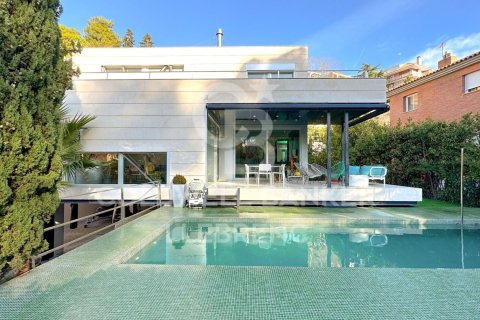 6 bedrooms house for sale in Barcelona, Catalonia, Spain № 6031