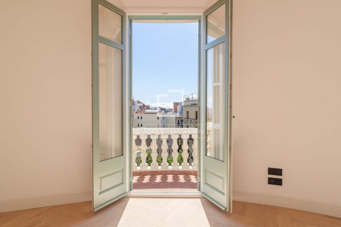 3 bedrooms apartment for sale in Barcelona, Catalonia, Spain № 4242 - photo 25