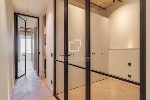 3 bedrooms apartment for sale in Barcelona, Catalonia, Spain № 4242 - photo 9