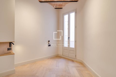 3 bedrooms apartment for sale in Barcelona, Catalonia, Spain № 4242 - photo 17