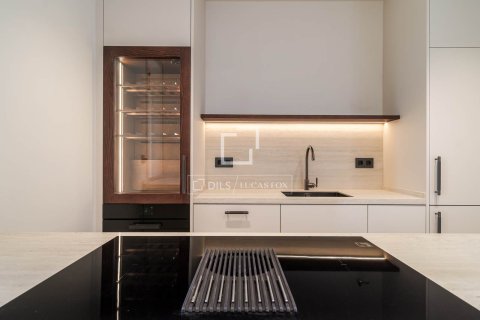 3 bedrooms apartment for sale in Barcelona, Catalonia, Spain № 4242 - photo 21