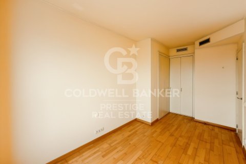 4 bedrooms apartment for sale in Barcelona, Catalonia, Spain № 7792 - photo 4