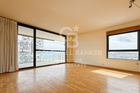 4 bedrooms apartment for sale in Barcelona, Catalonia, Spain № 7792 - photo 26