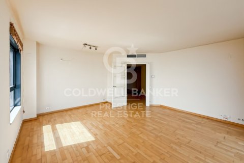4 bedrooms apartment for sale in Barcelona, Catalonia, Spain № 7792 - photo 24