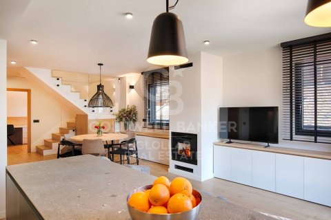 Apartamento de 3 dormitorios en venta en Gerona, Cataluña, Spain № 7793 - foto 21