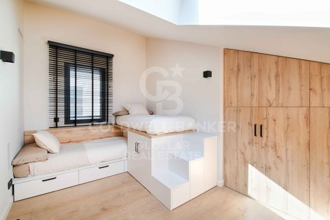 Apartamento de 3 dormitorios en venta en Gerona, Cataluña, Spain № 7793 - foto 12
