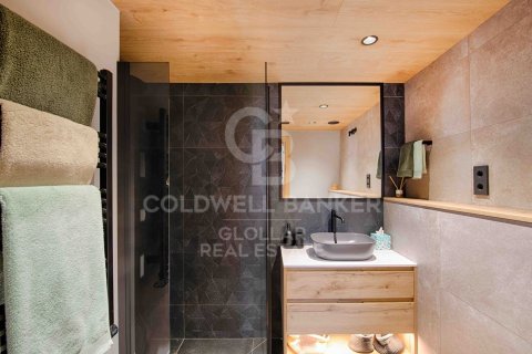 Apartamento de 3 dormitorios en venta en Gerona, Cataluña, Spain № 7793 - foto 9