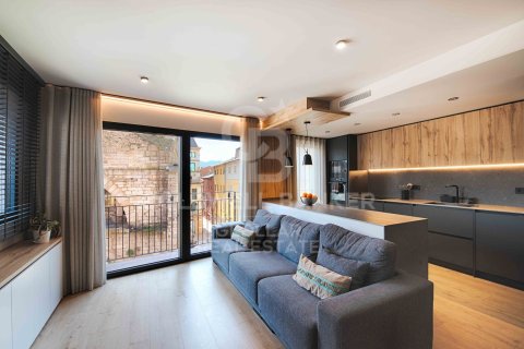 Apartamento de 3 dormitorios en venta en Gerona, Cataluña, Spain № 7793 - foto 25