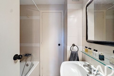 Купить квартиру в Барселона, Испания с 3 спальни, 135м², № 4705 - фото 18