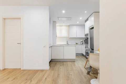 2 bedrooms apartment for sale in Barcelona, Catalonia, Spain № 1780 - photo 22