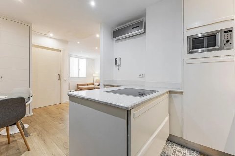 2 bedrooms apartment for sale in Barcelona, Catalonia, Spain № 1780 - photo 20