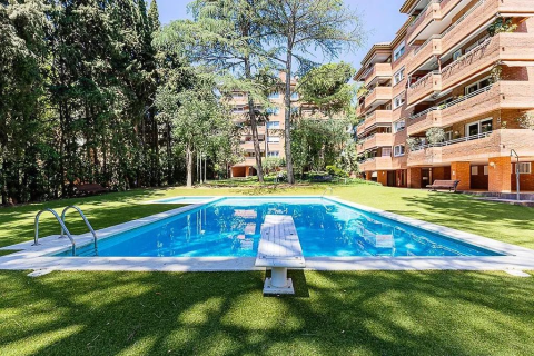 2 bedrooms apartment for sale in Barcelona, Catalonia, Spain № 1780 - photo 2