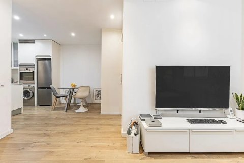 2 bedrooms apartment for sale in Barcelona, Catalonia, Spain № 1780 - photo 10