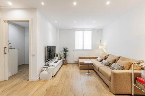2 bedrooms apartment for sale in Barcelona, Catalonia, Spain № 1780 - photo 9
