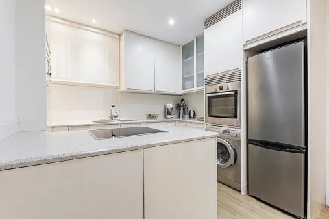 2 bedrooms apartment for sale in Barcelona, Catalonia, Spain № 1780 - photo 17