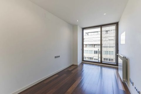 3 chambres apartment à vendre à Barcelona, Catalonia, Spain № 1778 - photo 14