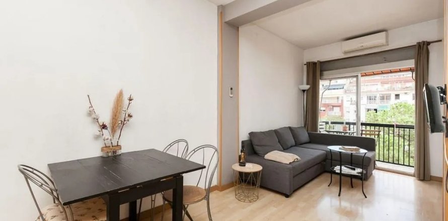 4 bedrooms apartment for sale in Barcelona, Catalonia, Spain № 1776