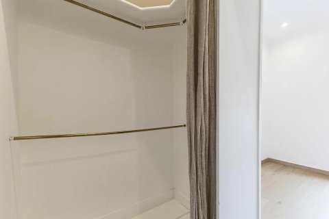 4 bedrooms apartment for sale in Barcelona, Catalonia, Spain № 1779 - photo 15