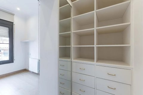 4 bedrooms apartment for sale in Barcelona, Catalonia, Spain № 1779 - photo 17