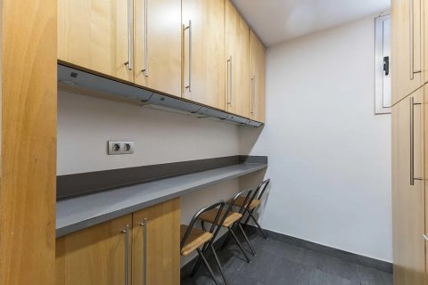 4 bedrooms apartment for sale in Barcelona, Catalonia, Spain № 1779 - photo 24