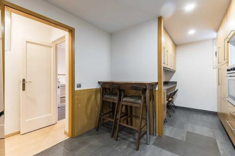 4 bedrooms apartment for sale in Barcelona, Catalonia, Spain № 1779 - photo 21