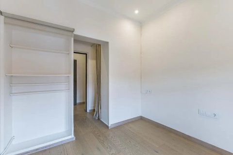 4 bedrooms apartment for sale in Barcelona, Catalonia, Spain № 1779 - photo 13