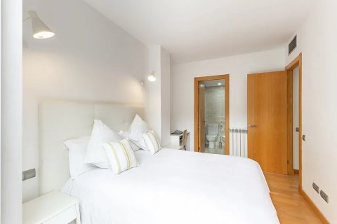 2 bedrooms apartment for sale in Sant Cugat Del Valles, Barcelona, Catalonia, Spain № 1777 - photo 17