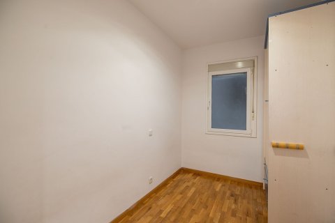 Apartamento de 3 dormitorios en venta en Barcelona, Cataluña, Spain № 6245 - foto 17
