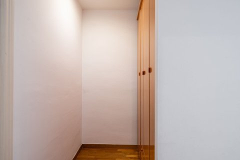 Apartamento de 3 dormitorios en venta en Barcelona, Cataluña, Spain № 6245 - foto 12