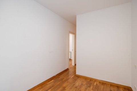 Apartamento de 3 dormitorios en venta en Barcelona, Cataluña, Spain № 6245 - foto 10